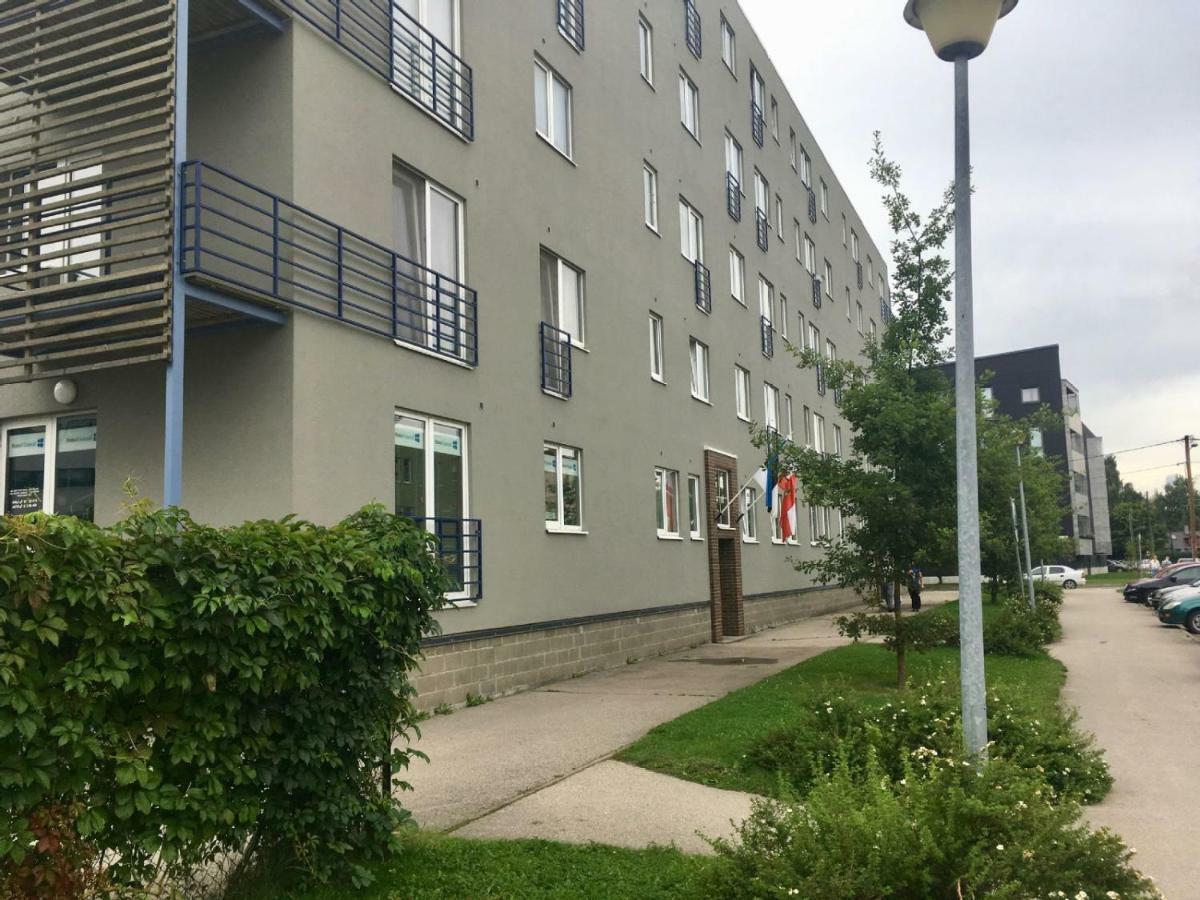 Apartment Near Centre Tartu Eksteriør bilde